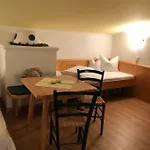 Mutmanoer Gæstehus 3*