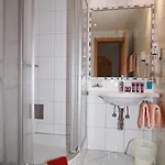Mutmanoer بيت ضيافة